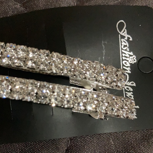 Rhinestone barrette set - Picture 2 of 3